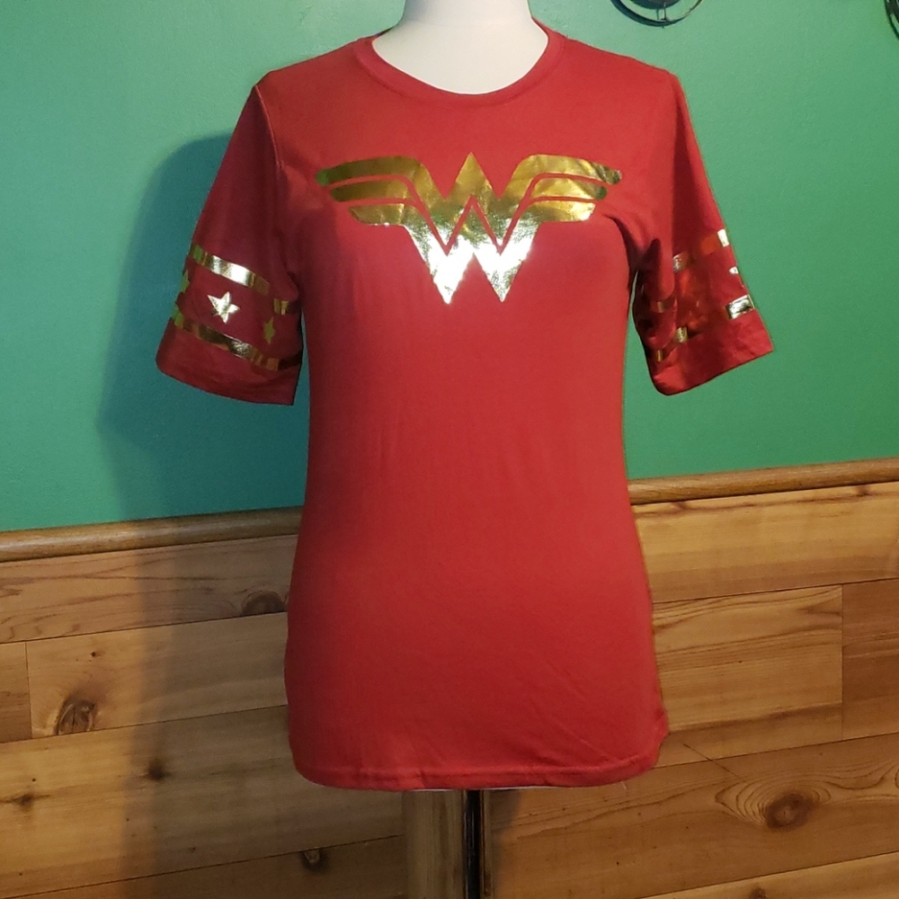 Wonder Woman Tee - Picture 1 of 5